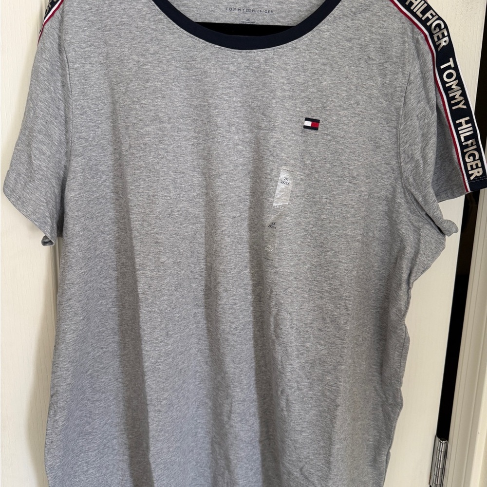 Tommy Hilfiger Heather Gray Tee with Navy Trim and Flag